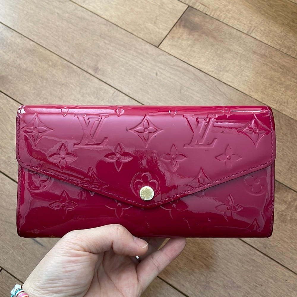 Authentic Louis Vuitton Vernis Sarah Wallet in dark pink